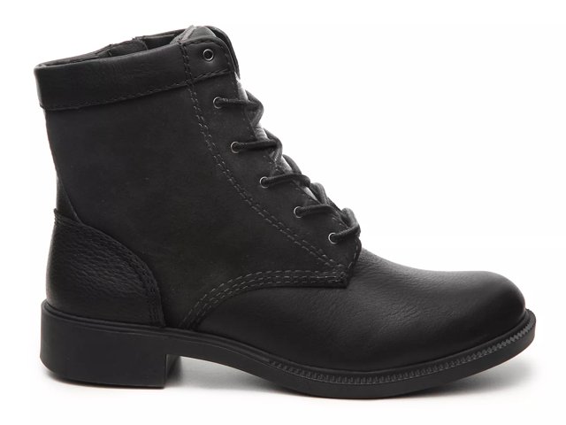 zip combat boot