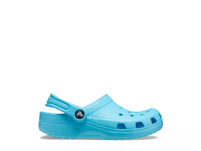 Carolina blue shop crocs