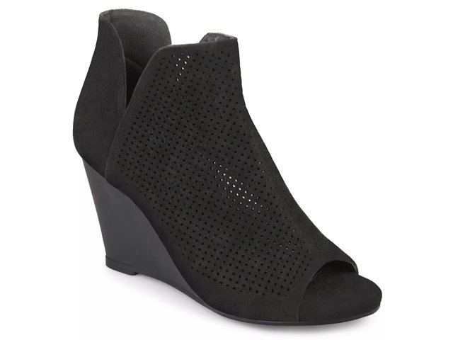 Journee collection andies shop wedge bootie