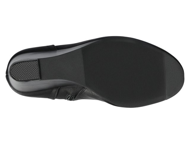 Journee Langly Wedge Boot - Free Shipping | DSW