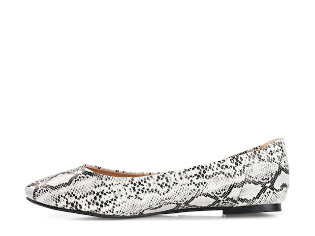 Journee Collection Kavn Ballet Flat - Free Shipping | DSW