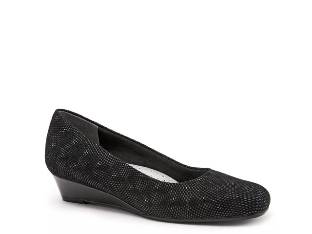 laurene wedge pump