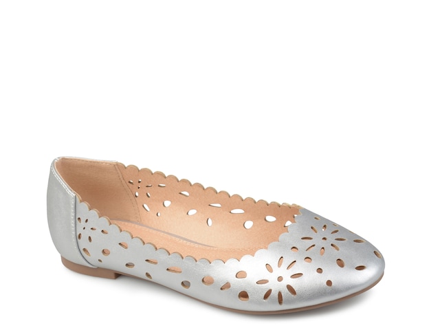 Journee Collection Delaney Flat - Free Shipping | DSW