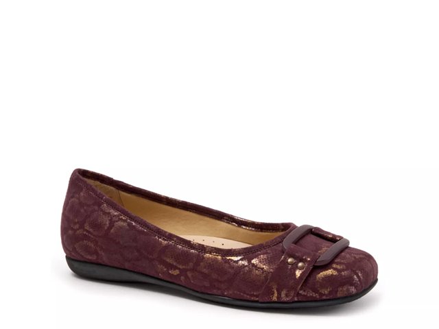Trotters Sizzle Flat - Free Shipping | DSW