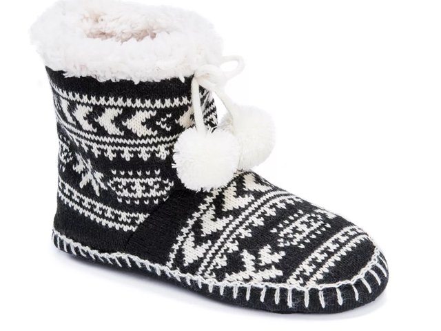 Dsw muk luks store