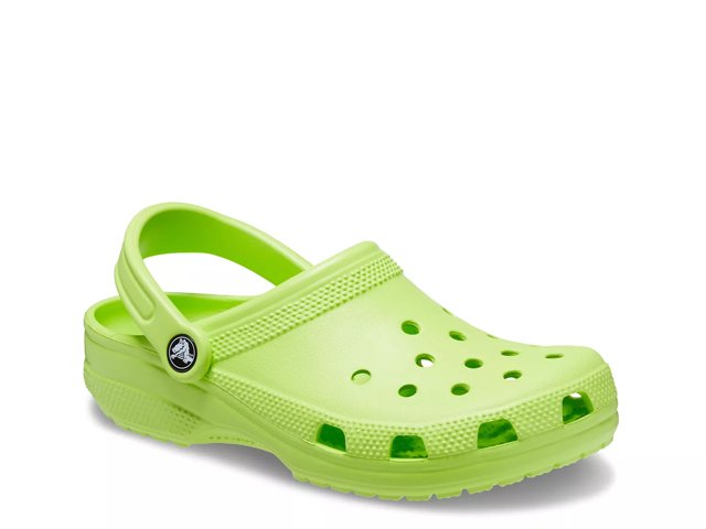 Pastel green crocs online