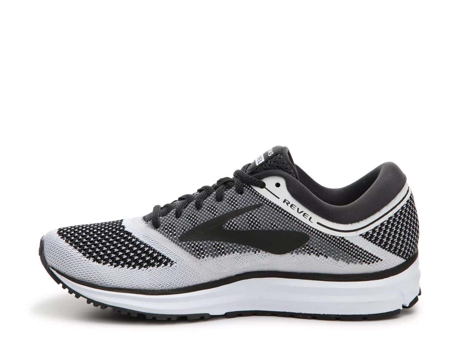 dsw brooks revel