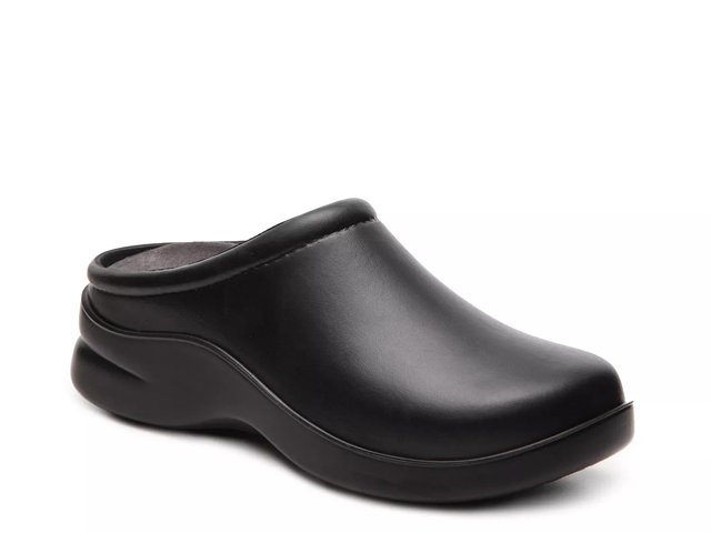 Dsw klogs best sale