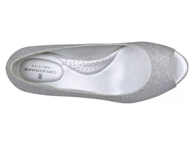 Bandolino franci wedge pump clearance