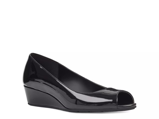 Bandolino open toe wedge shop
