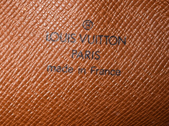 Louis Vuitton - Vintage Luxury Danube 21 Shoulder Bag - Free Shipping | DSW