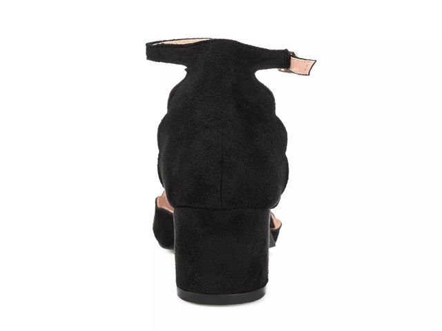 Journee collection edna pump discount