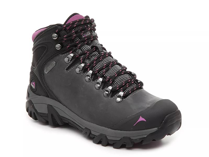 Pacific mountain outlet boots