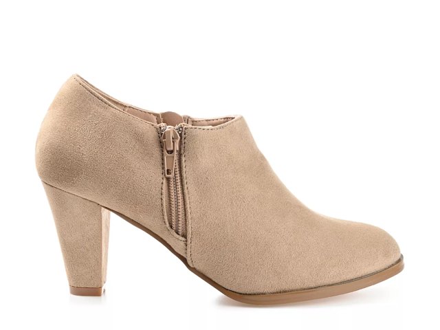 Dsw beige booties top