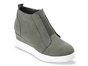 Women's wedge hot sale tennis shoes