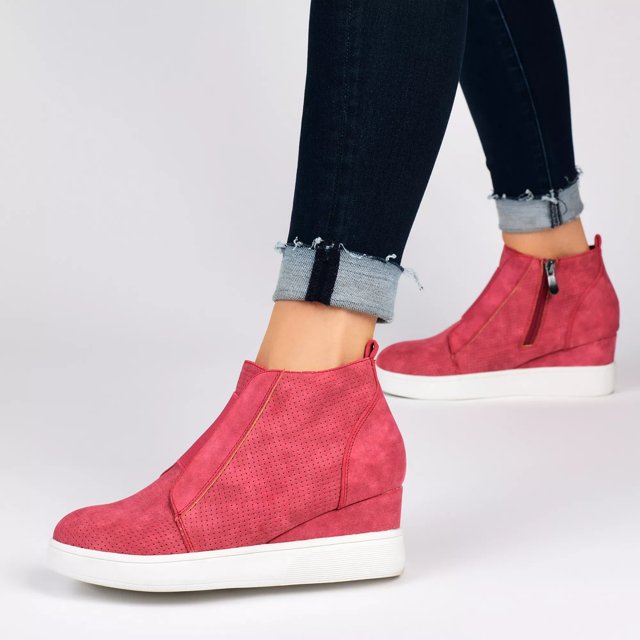 Dsw wedge best sale tennis shoes