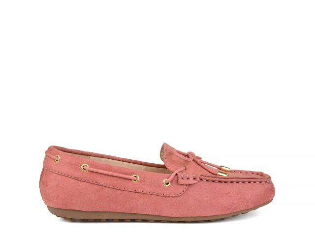 Journee moccasins store