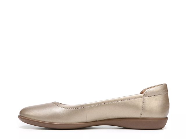dsw naturalizer flexy