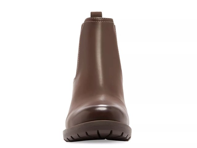 jasmine chelsea boot