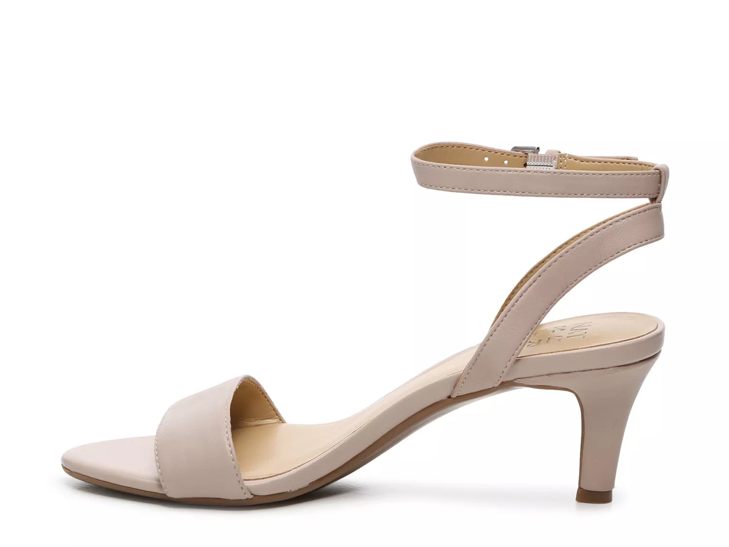 naturalizer hattie sandal