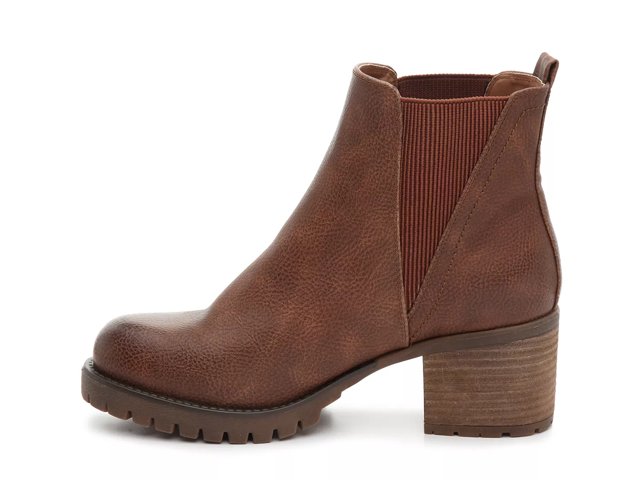 Mia jody chelsea boot cognac top