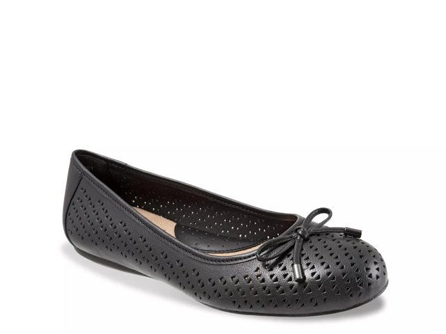 Softwalk Napa Laser Ballet Flat