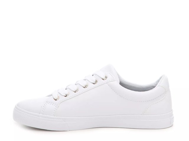 Dsw shoes tommy hilfiger on sale