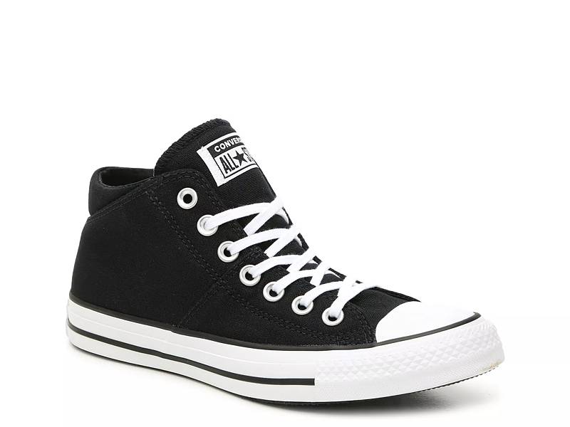  Converse Women's Chuck Taylor All Star Leather Low Top  Sneaker, Black, 4.5