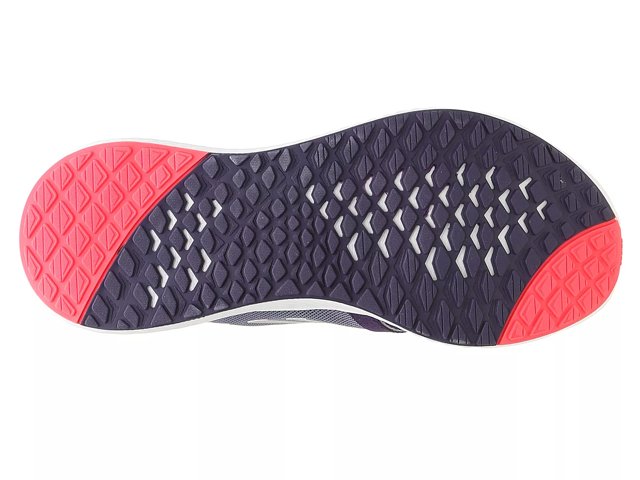 edge lux lightweight running shoe