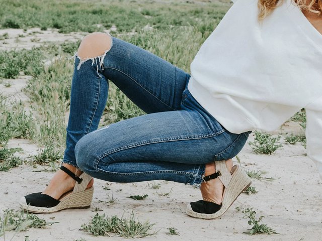 Journee Collection Women s Ashlyn Wide Espadrille Wedge Sandals