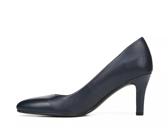 naturalizer evie pump