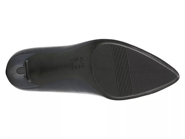 naturalizer evie pump