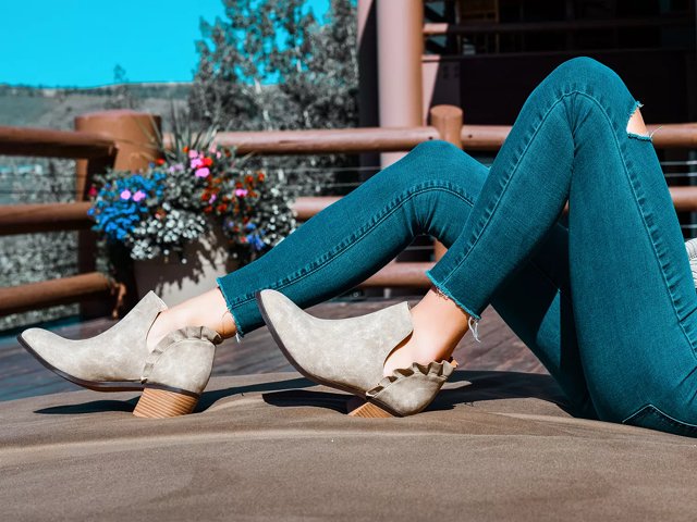 Journee Collection Lennie Bootie