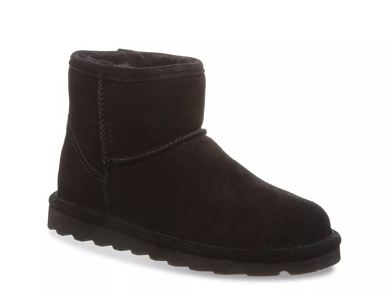 Bearpaw boo 2024 boots black