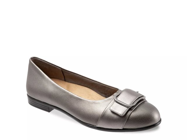 Dsw flat discount silver shoes