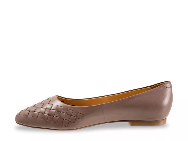 Trotters Estee Flat Free Shipping DSW