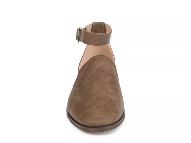 Journee Loreta Flat