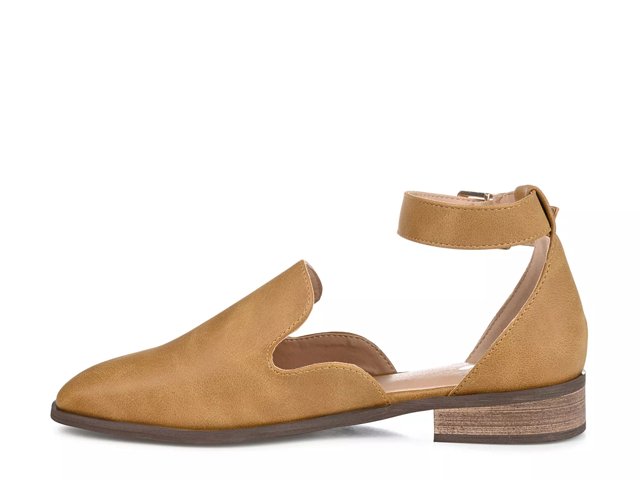 Journee Loreta Flat