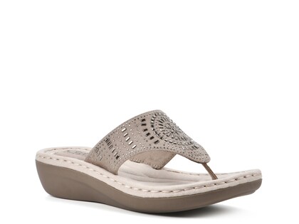 Cliffs by White Mountain Cienna Wedge Sandal Women's Shoes | DSW