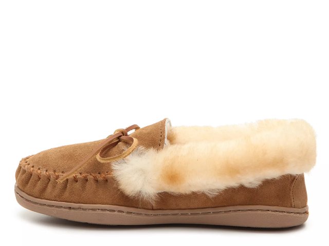 Minnetonka alpine outlet moccasin slipper