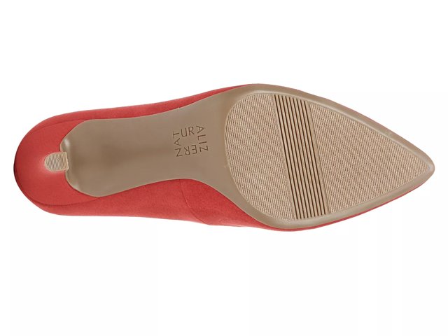 naturalizer evie pump