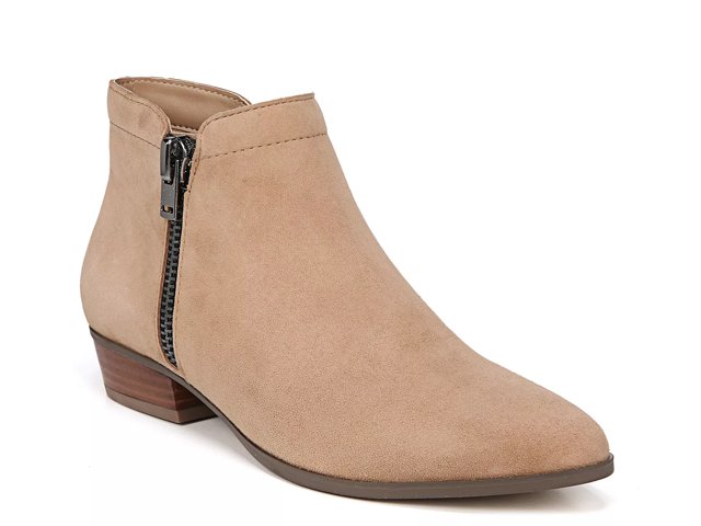 Naturalizer blair ankle bootie deals