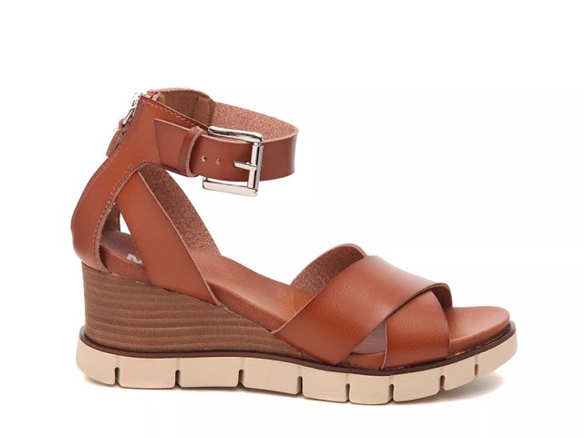 Mia lauri wedge sandal cheap