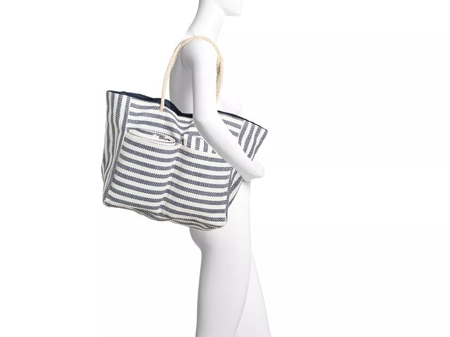 DSW Exclusive Free Beach Tote with Pillow and Mat