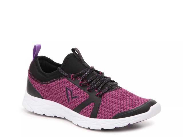 shoes for brisk walking