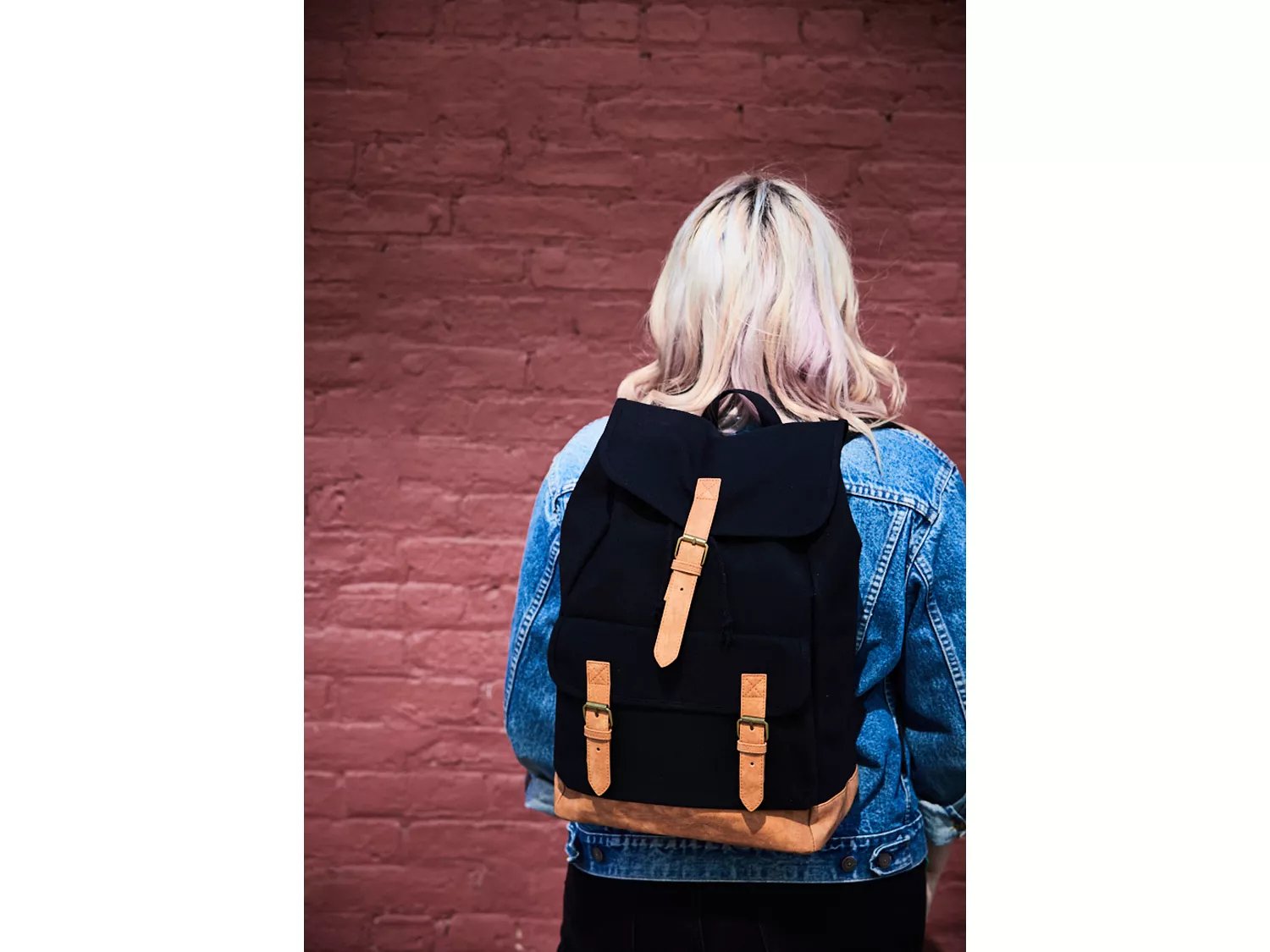 dsw canvas backpack