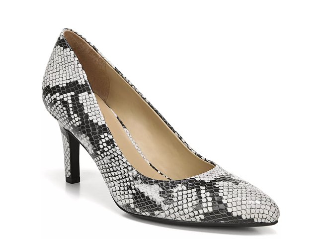 naturalizer evie pump