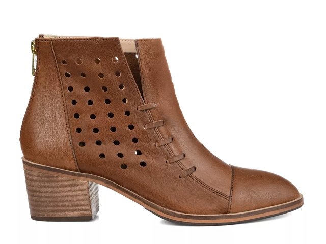 journee signature rachelle bootie