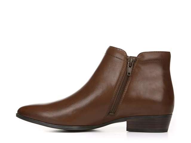tan leather high heel shoes