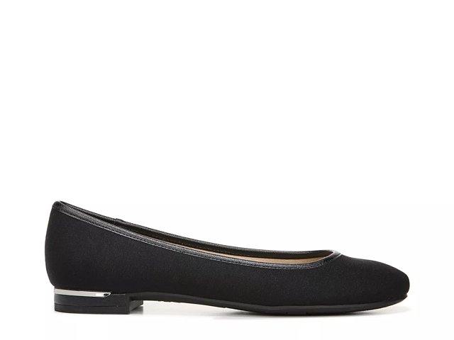 vivienne ballet flat